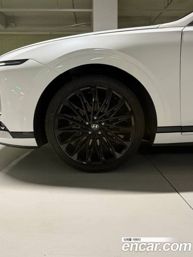 Hyundai Grandeur 2023 — Фото 13/16