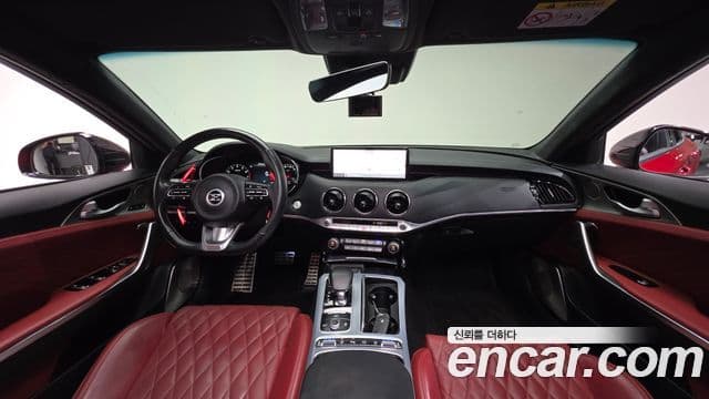 Kia Stinger 2020 — ფოტო 7/20