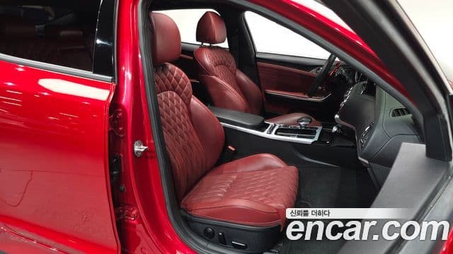 Kia Stinger 2020 — ფოტო 10/20