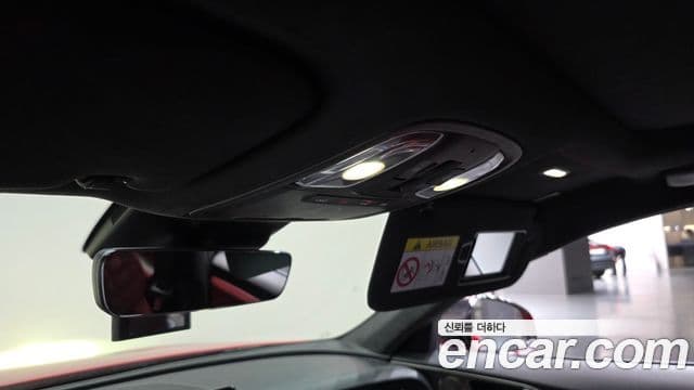 Kia Stinger 2020 — ფოტო 19/20