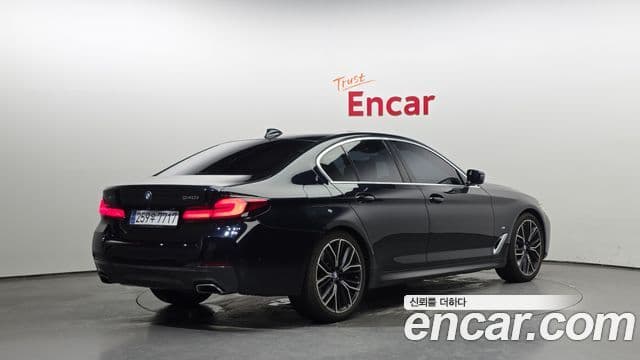 BMW 5 Series 2021 — Şəkil 19/20