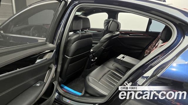 BMW 5 Series 2021 — Şəkil 10/20