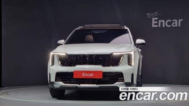 Kia Sorento 2023 — ფოტო 3/20