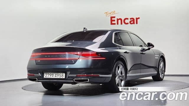 Genesis G90 2022 — Şəkil 9/20