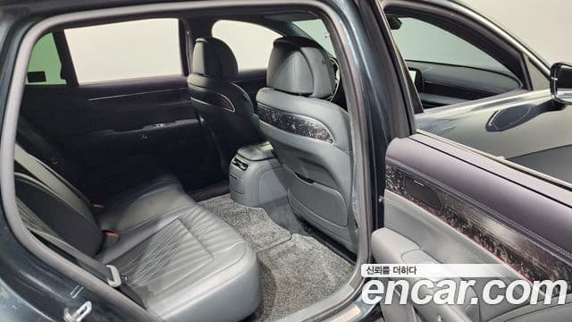Genesis G90 2022 — Photo 17/20