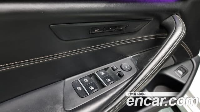 BMW 5 Series 2018 — Şəkil 19/20
