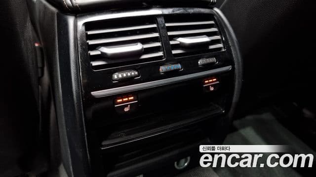 BMW 5 Series 2018 — Şəkil 20/20