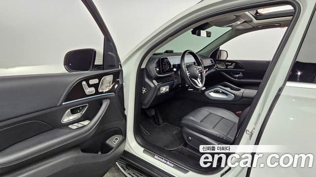 Mercedes-Benz GLE-Class 2022 — Şəkil 8/20
