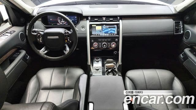 Land Rover Discovery 5 2019 — Şəkil 10/20