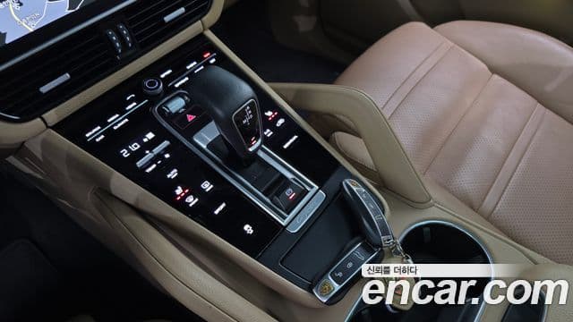 Porsche Cayenne 2019 — Şəkil 9/20
