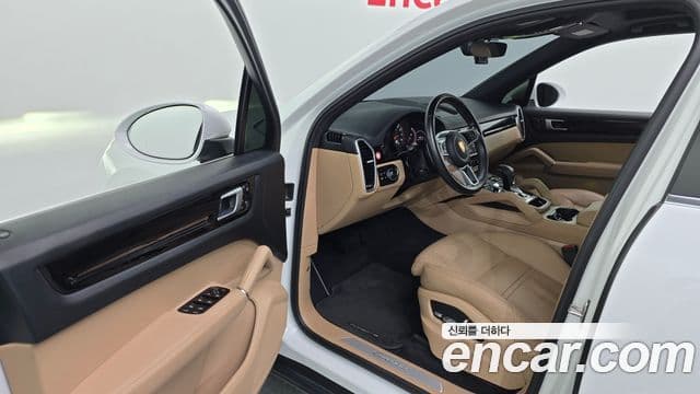 Porsche Cayenne 2019 — Şəkil 10/20