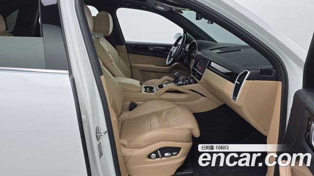 Porsche Cayenne 2019 — Şəkil 11/20