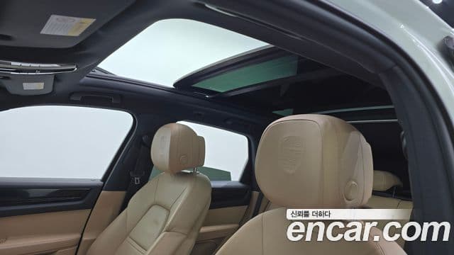 Porsche Cayenne 2019 — Şəkil 19/20