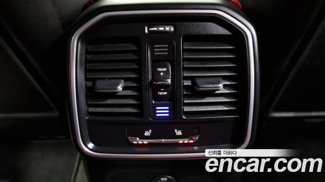 Porsche Macan 2018 — Şəkil 17/20