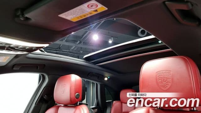 Porsche Macan 2018 — Şəkil 19/20