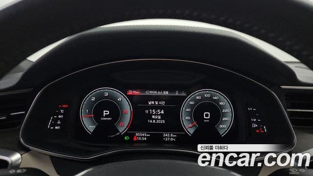 Audi A7 2021 — ფოტო 8/20
