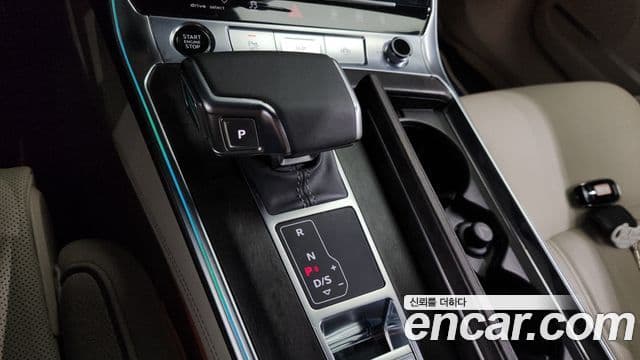 Audi A7 2021 — ფოტო 9/20