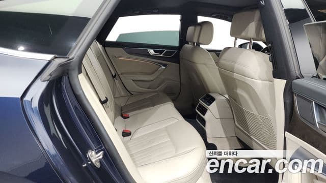 Audi A7 2021 — ფოტო 12/20