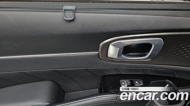 Kia Sorento 2021 — ფოტო 18/20