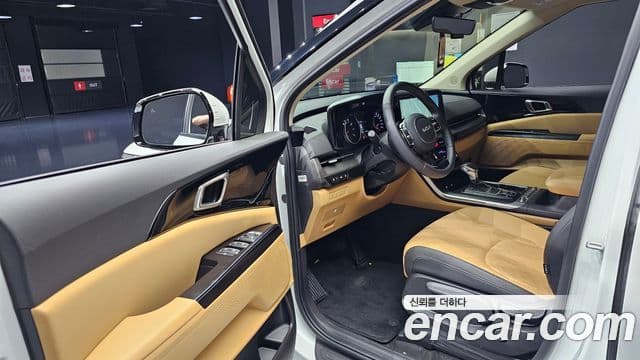 Kia Carnival 2023 — Şəkil 11/20