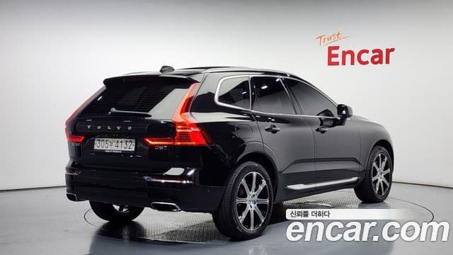 Volvo XC60 2020 — Photo 2/20