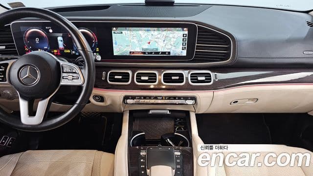 Mercedes-Benz GLE-Class 2021 — ფოტო 6/20