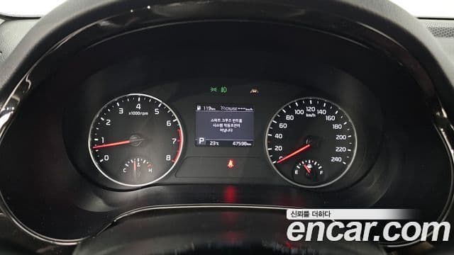 Kia Seltos 2021 — Şəkil 8/20