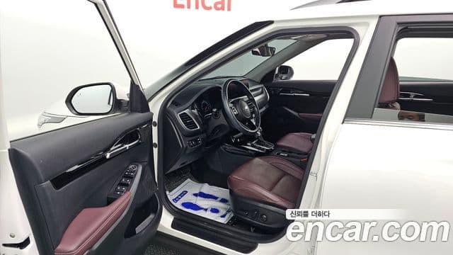 Kia Seltos 2021 — ფოტო 10/20