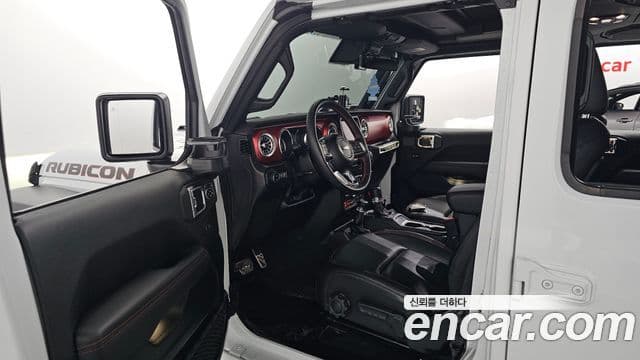 Jeep Wrangler 2023 — Şəkil 10/20