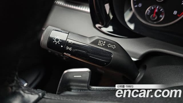 Kia K5 2020 — Şəkil 17/20