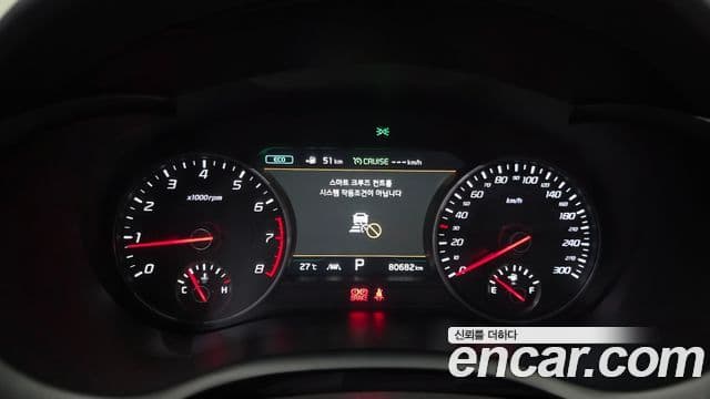 Kia Stinger 2018 — ფოტო 6/20