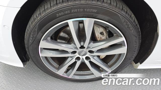 Audi A6 2021 — Photo 3/20