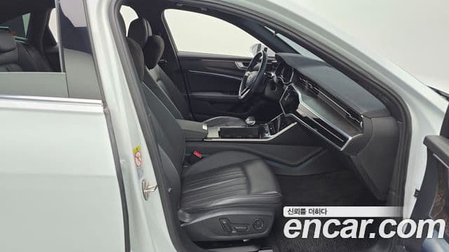 Audi A6 2021 — Photo 11/20