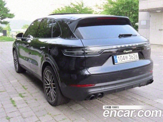 Porsche Cayenne 2021 — Photo 20/20
