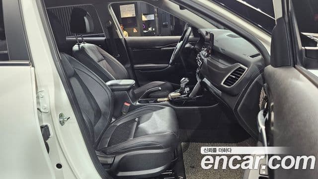 Kia Seltos 2020 — ფოტო 10/20