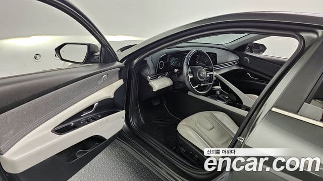 Hyundai The New Avante Hybrid 2021 — Şəkil 13/20