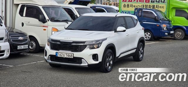 Kia Seltos 2023 — Photo 3/20