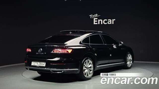 Volkswagen Arteon 2023 — ფოტო 2/20