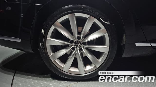Volkswagen Arteon 2023 — ფოტო 5/20