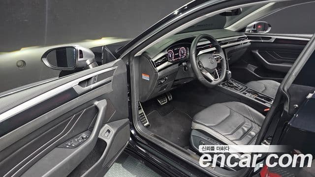 Volkswagen Arteon 2023 — ფოტო 11/20