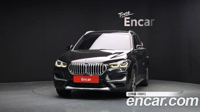 BMW X1 2021 — ფოტო 14/20