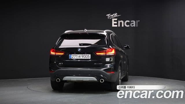 BMW X1 2021 — ფოტო 6/20