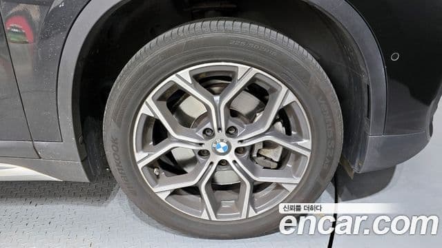 BMW X1 2021 — ფოტო 20/20