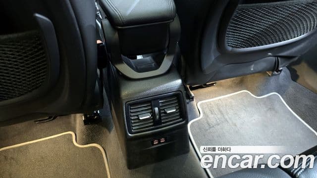 BMW X1 2021 — ფოტო 17/20