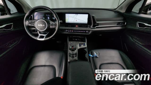 Kia Sportage 2023 — ფოტო 7/20