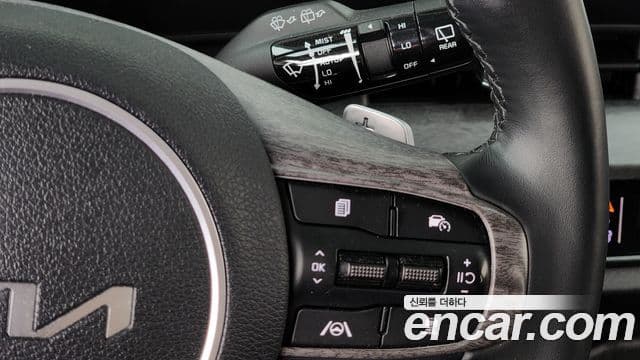 Kia Sportage 2023 — ფოტო 17/20