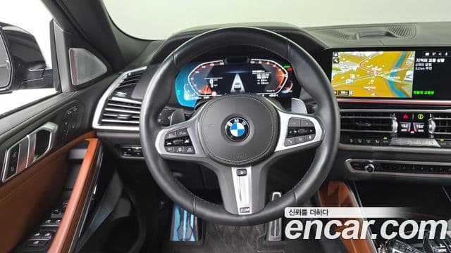 BMW X6 2023 — ფოტო 13/20