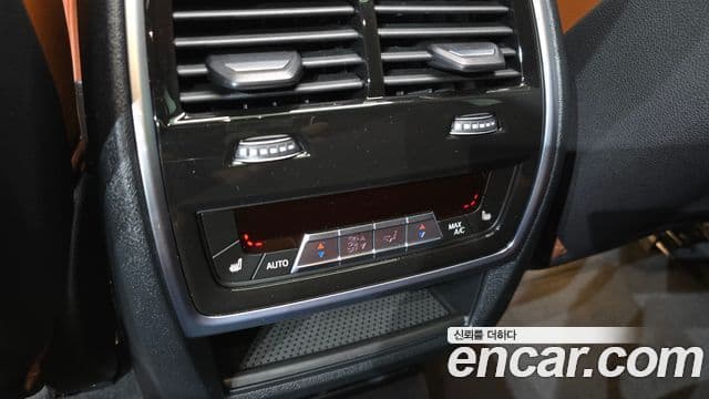 BMW X6 2023 — ფოტო 18/20