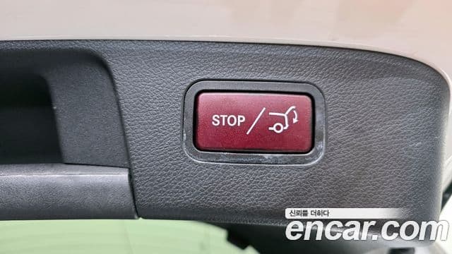 Mercedes-Benz GLA-Class 2018 — Şəkil 20/20