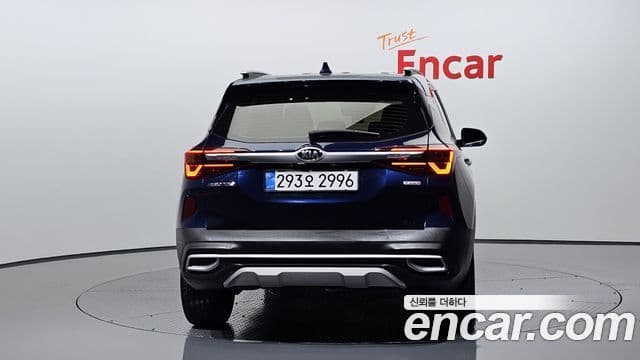 Kia Seltos 2020 — ფოტო 4/20